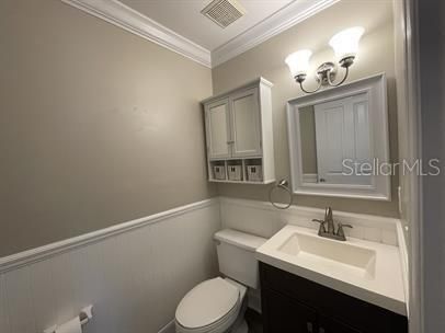 For Rent: $1,725 (3 beds, 2 baths, 1600 Square Feet)
