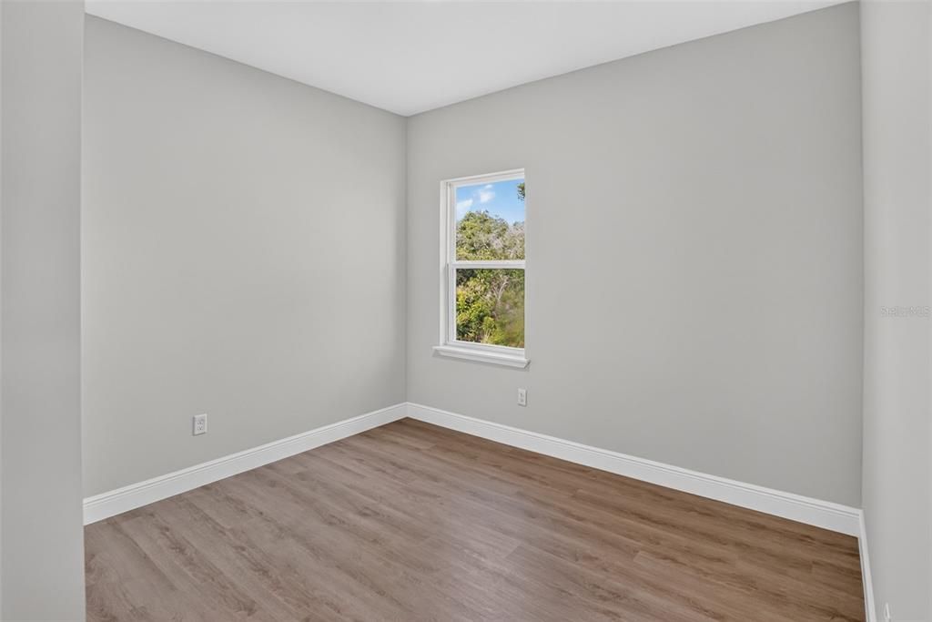 For Sale: $284,900 (4 beds, 3 baths, 1865 Square Feet)