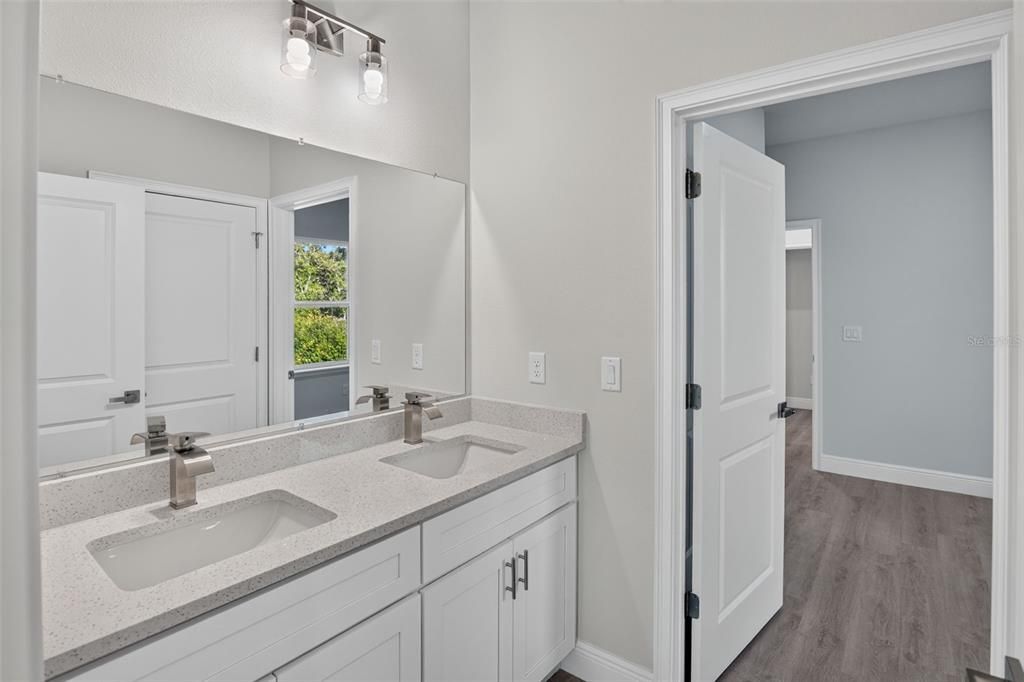 For Sale: $284,900 (4 beds, 3 baths, 1865 Square Feet)
