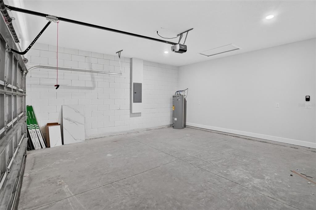 For Sale: $284,900 (4 beds, 3 baths, 1865 Square Feet)