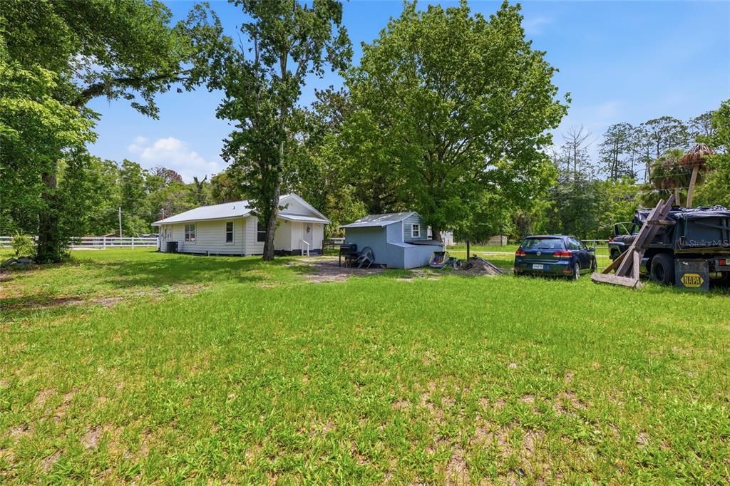 For Sale: $170,000 (2 beds, 1 baths, 1166 Square Feet)