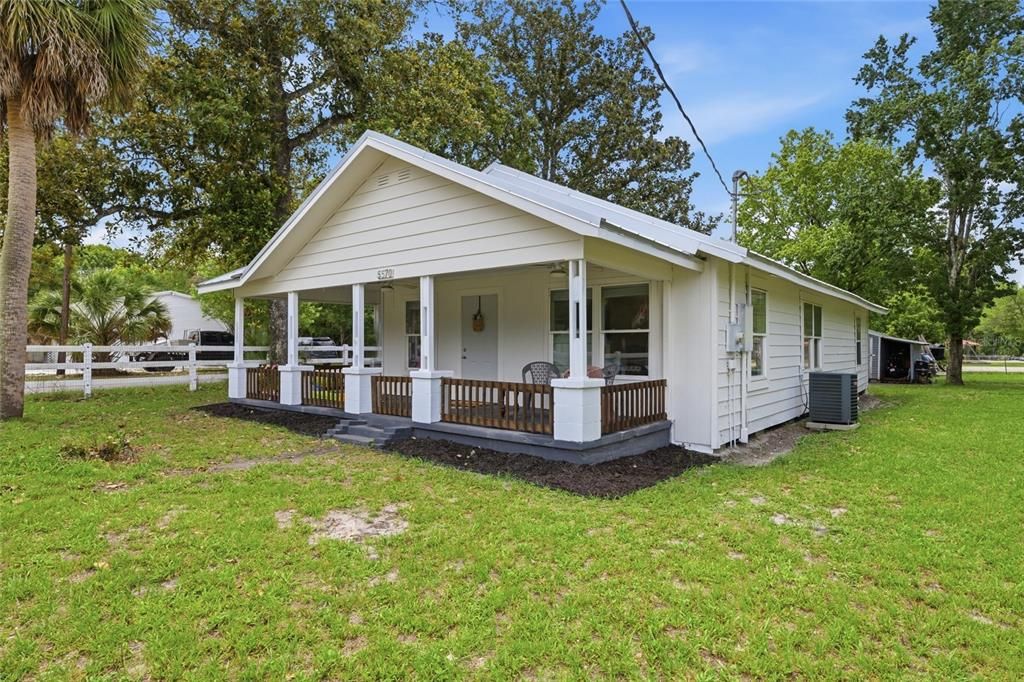 For Sale: $170,000 (2 beds, 1 baths, 1166 Square Feet)