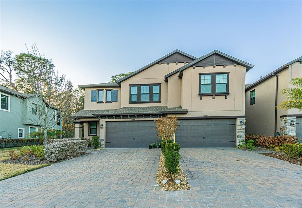For Sale: $359,000 (3 beds, 2 baths, 1827 Square Feet)