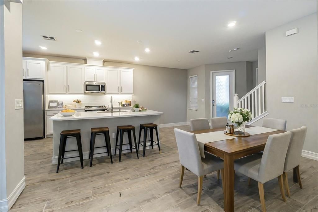 For Sale: $359,000 (3 beds, 2 baths, 1827 Square Feet)