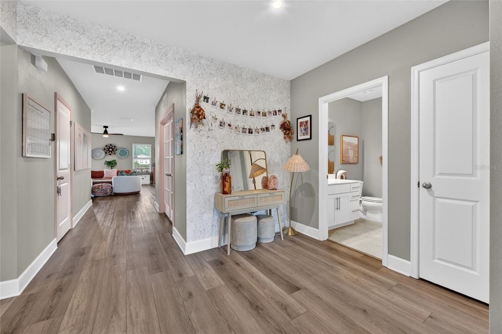 For Sale: $379,900 (3 beds, 2 baths, 1808 Square Feet)