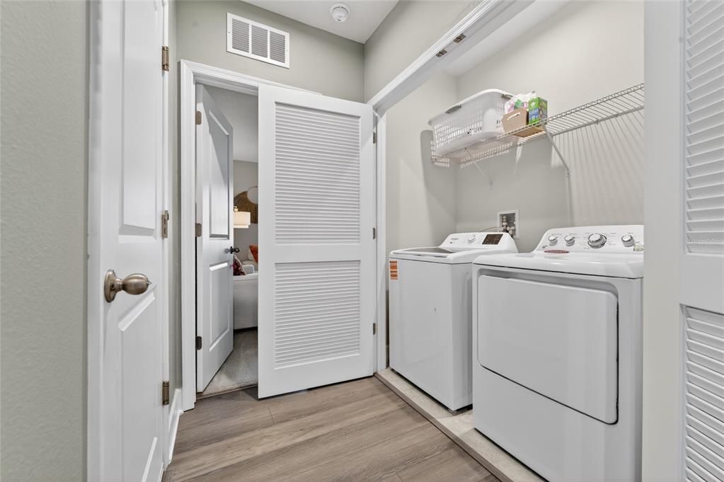 For Sale: $379,900 (3 beds, 2 baths, 1808 Square Feet)