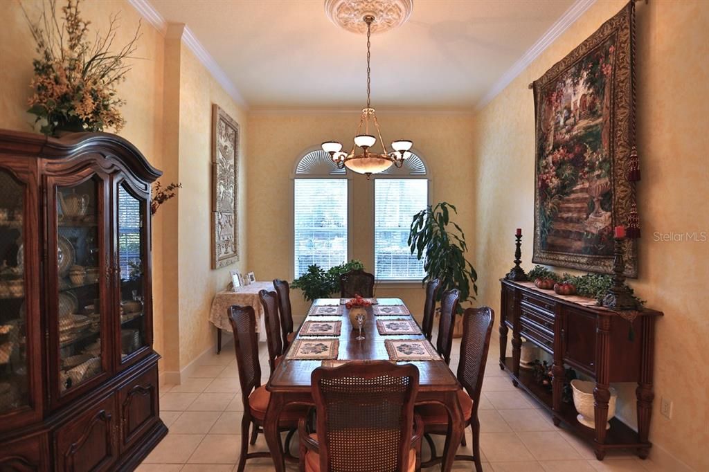 For Sale: $1,399,000 (4 beds, 4 baths, 4686 Square Feet)
