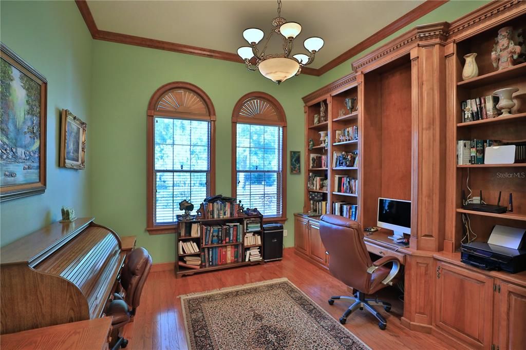 For Sale: $1,399,000 (4 beds, 4 baths, 4686 Square Feet)