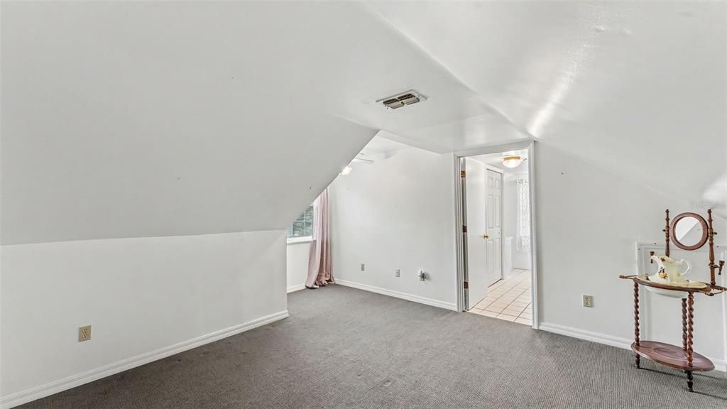 For Sale: $515,000 (4 beds, 3 baths, 2064 Square Feet)