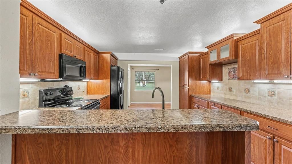 For Sale: $515,000 (4 beds, 3 baths, 2064 Square Feet)