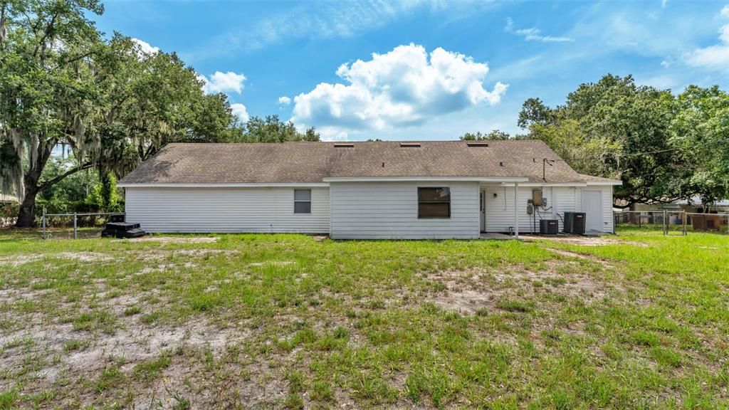 For Sale: $515,000 (4 beds, 3 baths, 2064 Square Feet)