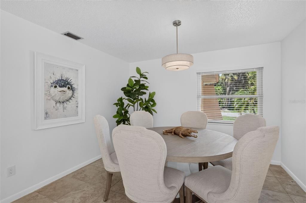 For Sale: $549,000 (3 beds, 2 baths, 2053 Square Feet)