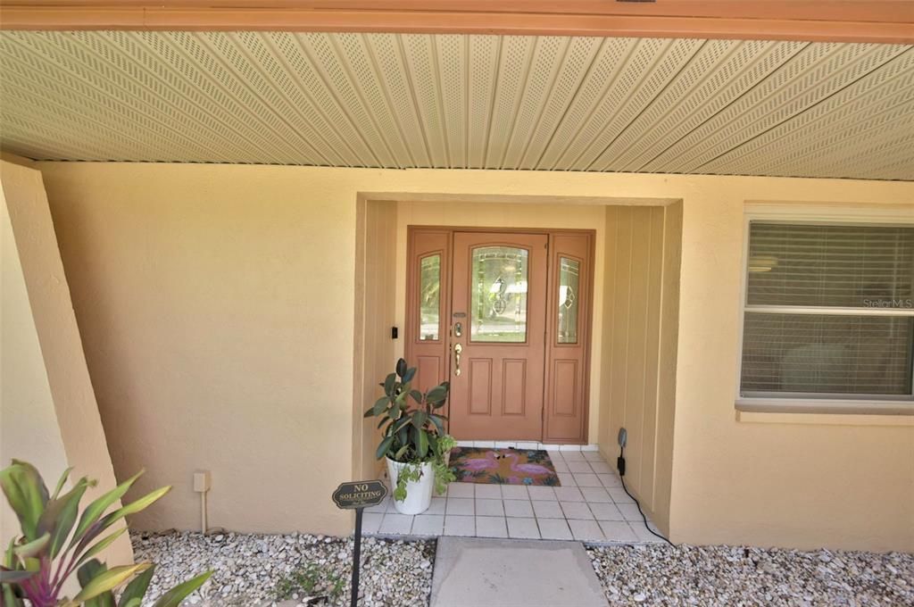 For Sale: $549,000 (3 beds, 2 baths, 2053 Square Feet)