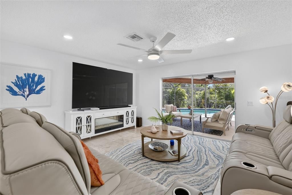 For Sale: $549,000 (3 beds, 2 baths, 2053 Square Feet)