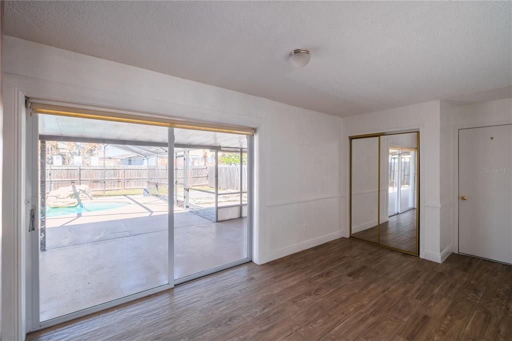 For Rent: $2,400 (3 beds, 2 baths, 1742 Square Feet)
