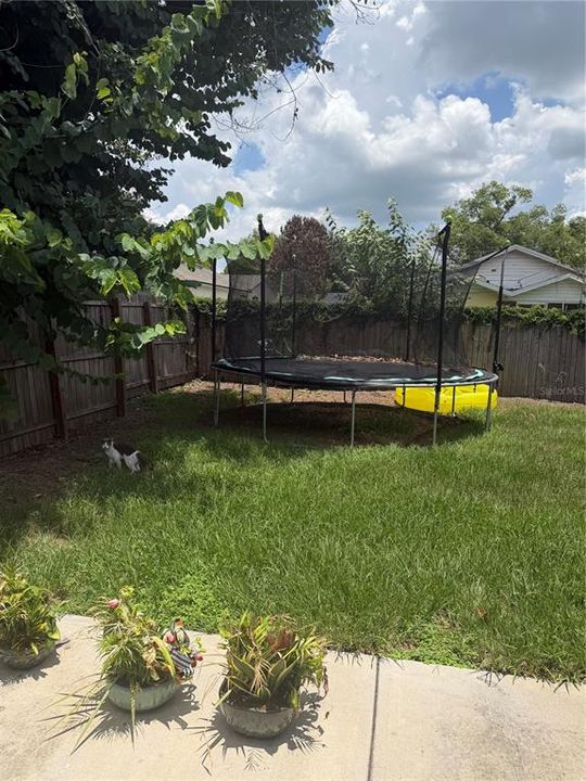For Sale: $258,000 (3 beds, 2 baths, 1282 Square Feet)