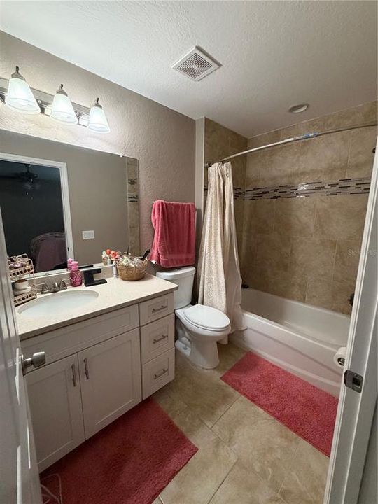For Sale: $258,000 (3 beds, 2 baths, 1282 Square Feet)