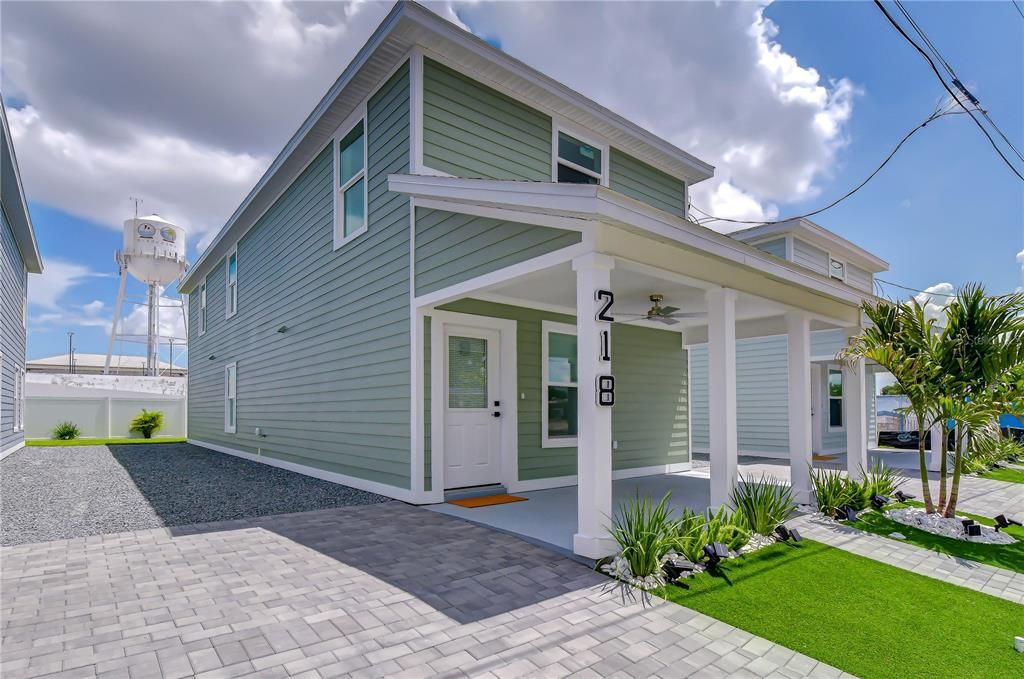 For Sale: $449,000 (3 beds, 2 baths, 1536 Square Feet)