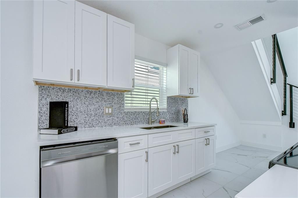 For Sale: $449,000 (3 beds, 2 baths, 1536 Square Feet)