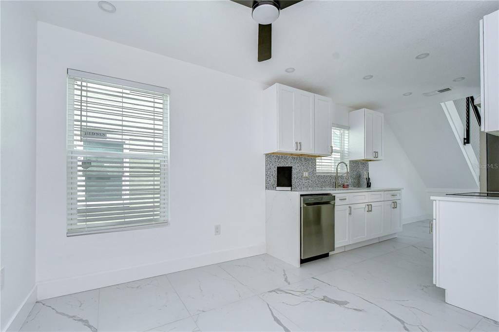 For Sale: $449,000 (3 beds, 2 baths, 1536 Square Feet)