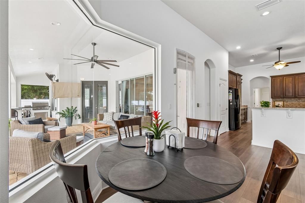 For Sale: $979,000 (4 beds, 4 baths, 3803 Square Feet)