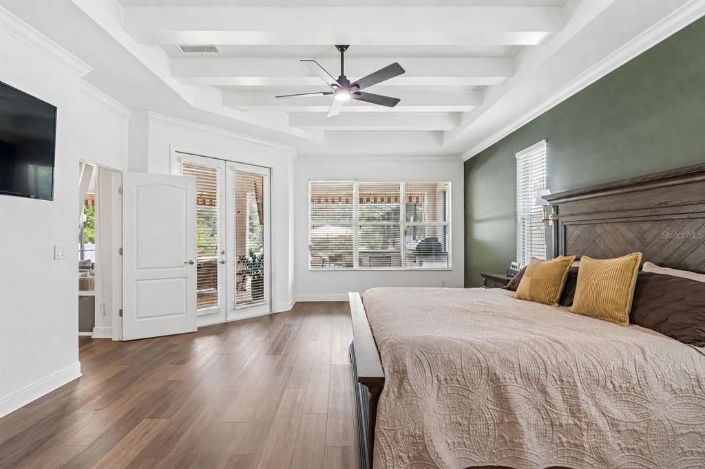 For Sale: $979,000 (4 beds, 4 baths, 3803 Square Feet)