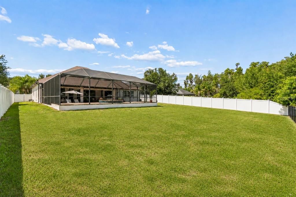 For Sale: $979,000 (4 beds, 4 baths, 3803 Square Feet)