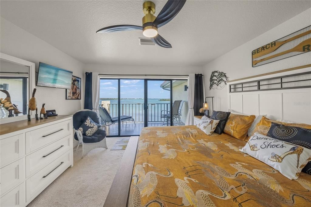 For Sale: $659,900 (3 beds, 2 baths, 1782 Square Feet)