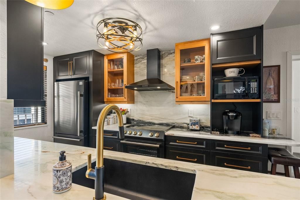For Sale: $659,900 (3 beds, 2 baths, 1782 Square Feet)