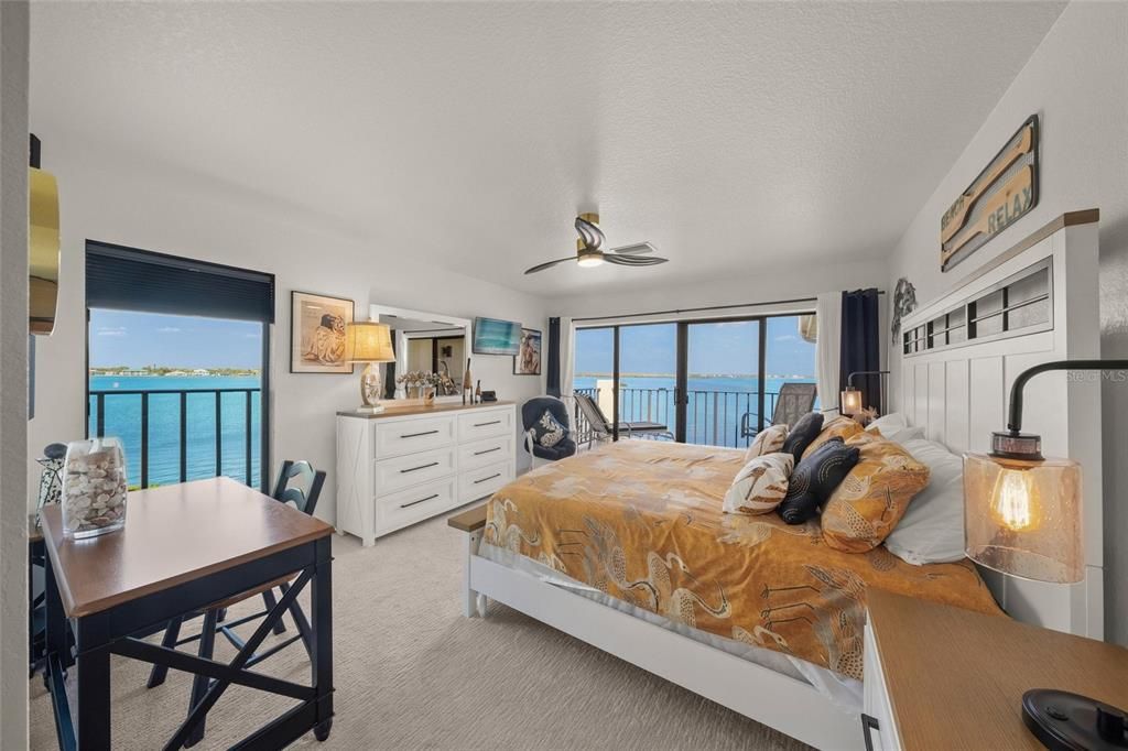For Sale: $659,900 (3 beds, 2 baths, 1782 Square Feet)