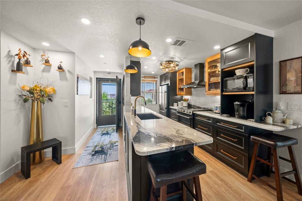 For Sale: $659,900 (3 beds, 2 baths, 1782 Square Feet)