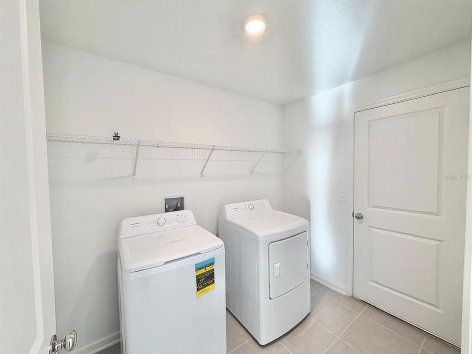 For Rent: $2,030 (4 beds, 2 baths, 1801 Square Feet)