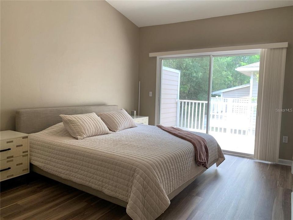 В аренду: $2,200 (2 спален, 2 ванн, 1324 Квадратных фут)