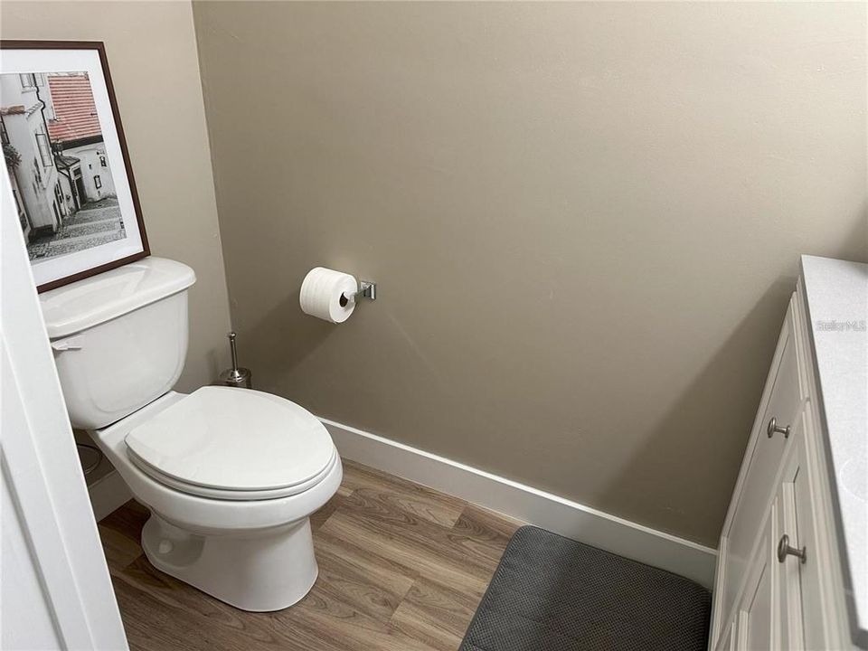 В аренду: $2,200 (2 спален, 2 ванн, 1324 Квадратных фут)