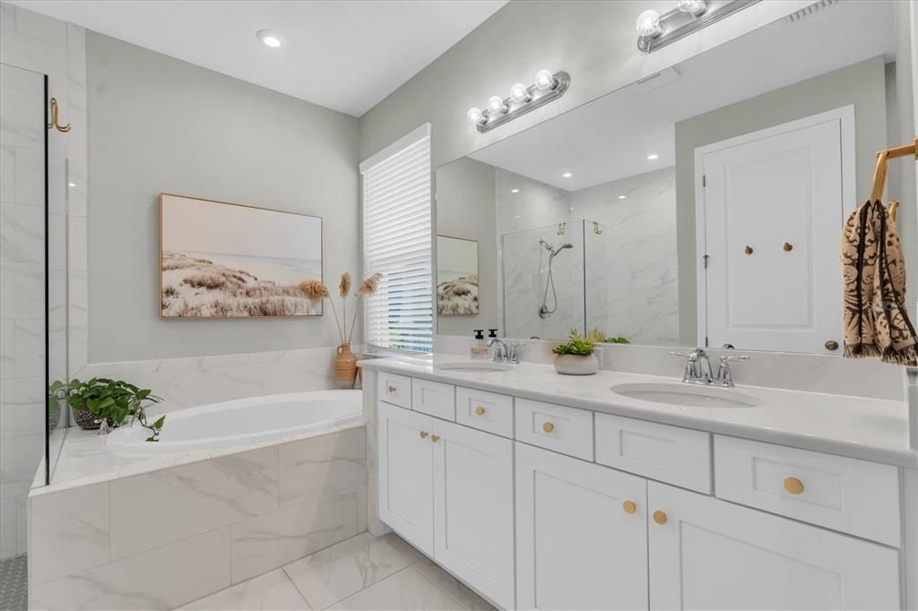 For Sale: $485,000 (4 beds, 3 baths, 2624 Square Feet)