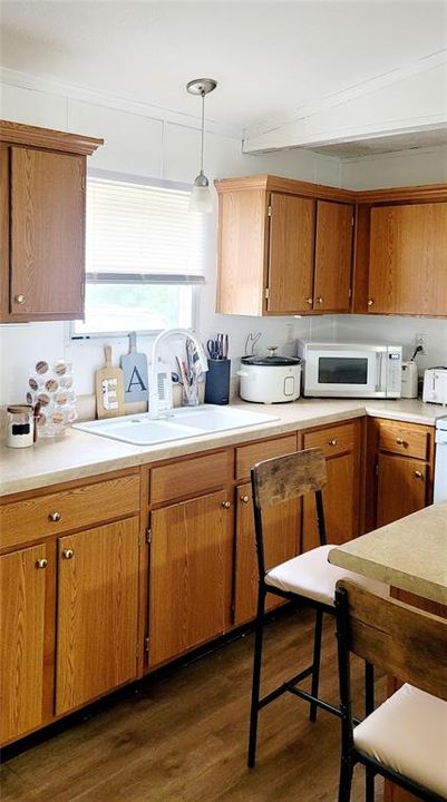 For Sale: $145,000 (2 beds, 2 baths, 1152 Square Feet)