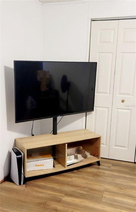 For Sale: $145,000 (2 beds, 2 baths, 1152 Square Feet)