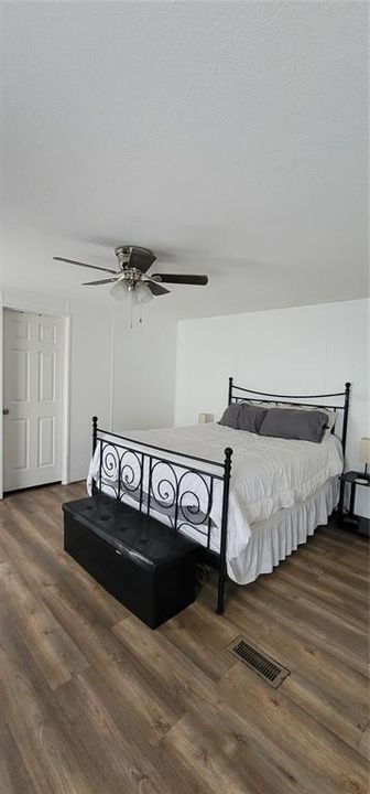 For Sale: $119,000 (2 beds, 2 baths, 1152 Square Feet)
