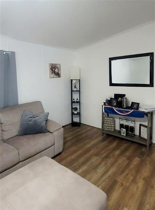 For Sale: $145,000 (2 beds, 2 baths, 1152 Square Feet)
