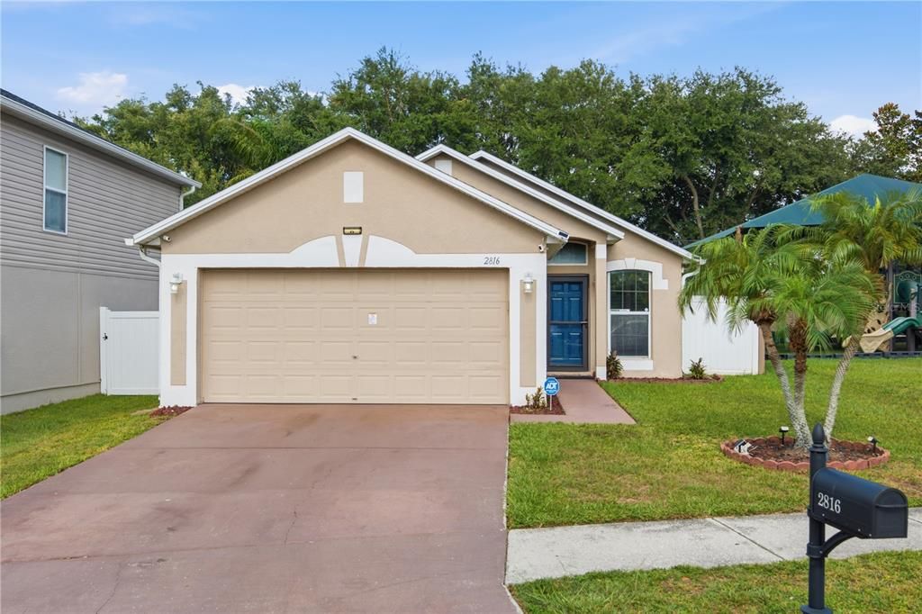 En Venta: $369,990 (3 camas, 2 baños, 1158 Pies cuadrados)