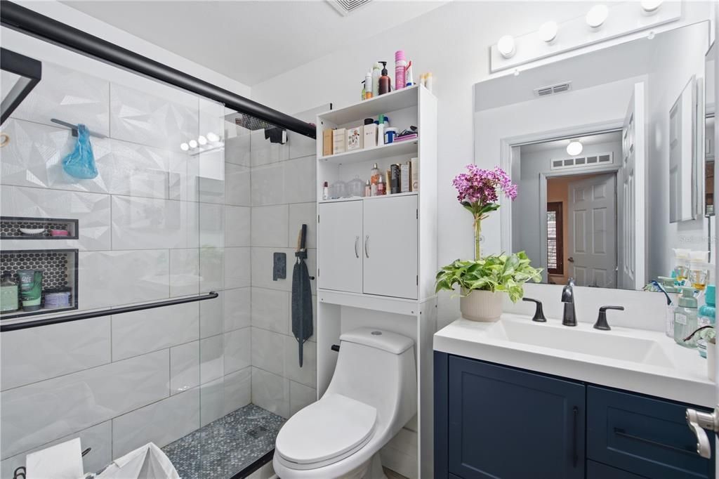 En Venta: $369,990 (3 camas, 2 baños, 1158 Pies cuadrados)