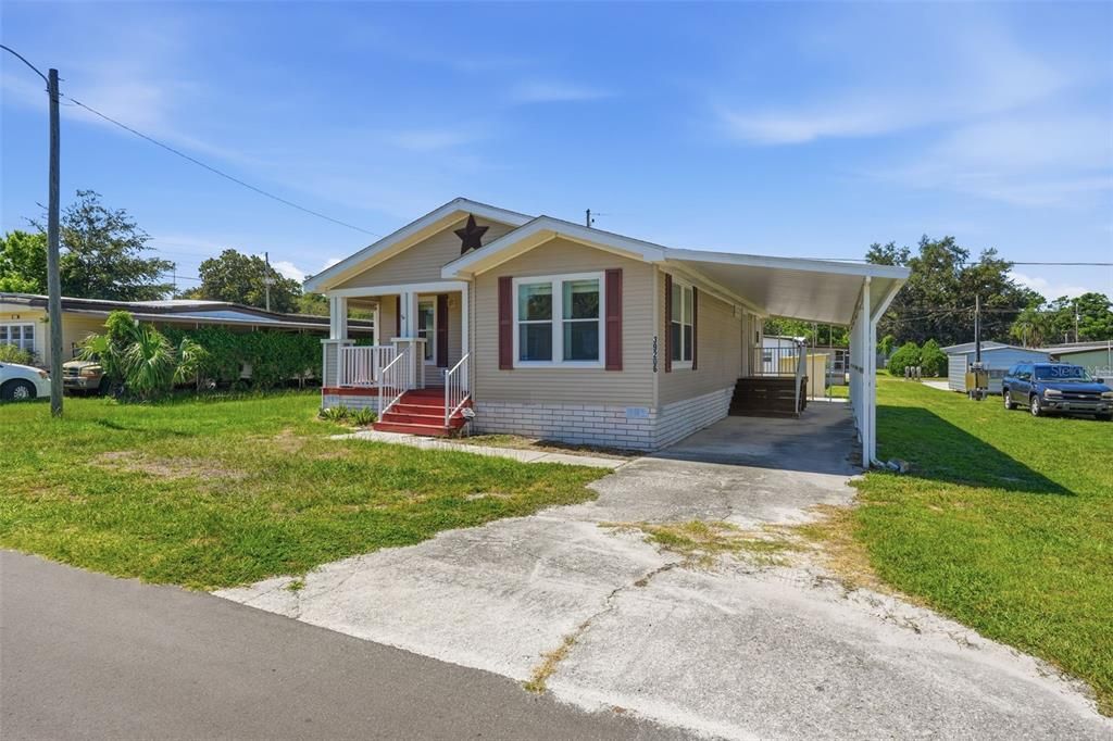 Active With Contract: $159,000 (2 beds, 2 baths, 1210 Square Feet)
