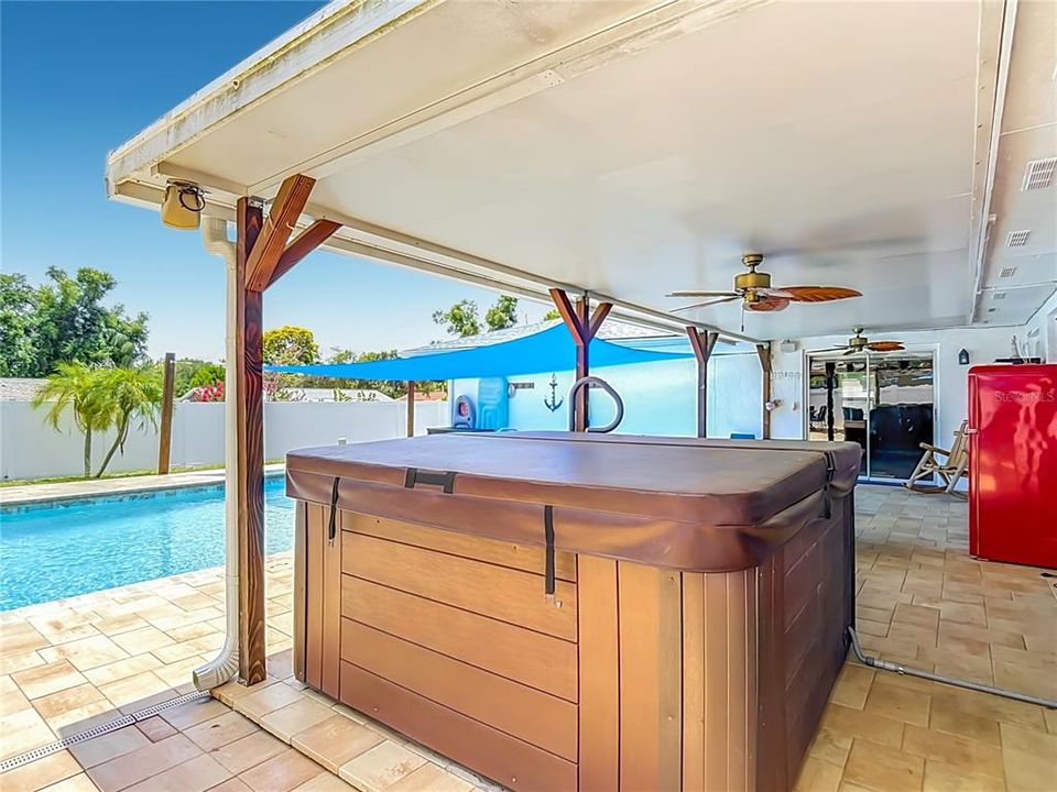 На продажу: $525,000 (4 спален, 2 ванн, 2565 Квадратных фут)