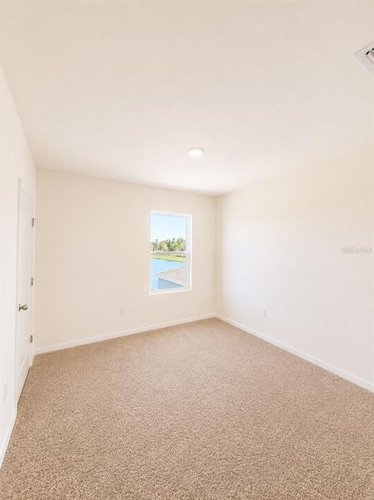 For Rent: $2,700 (5 beds, 3 baths, 2616 Square Feet)