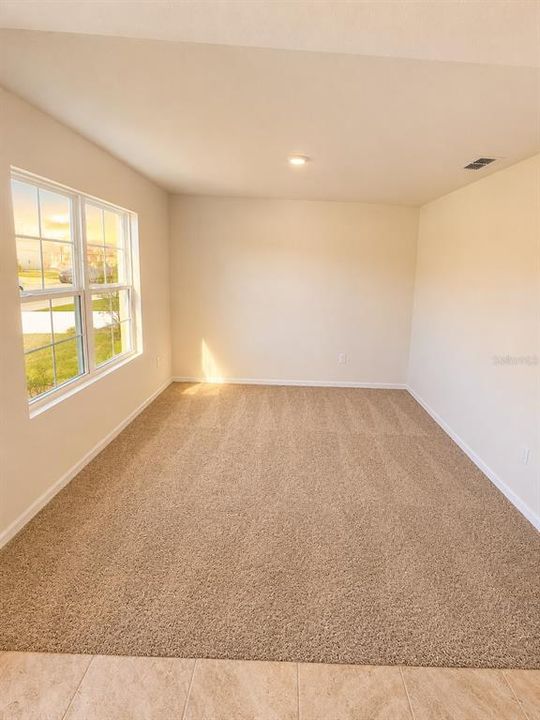 For Rent: $2,700 (5 beds, 3 baths, 2616 Square Feet)