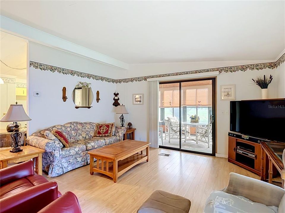 En Venta: $145,000 (2 camas, 2 baños, 1296 Pies cuadrados)