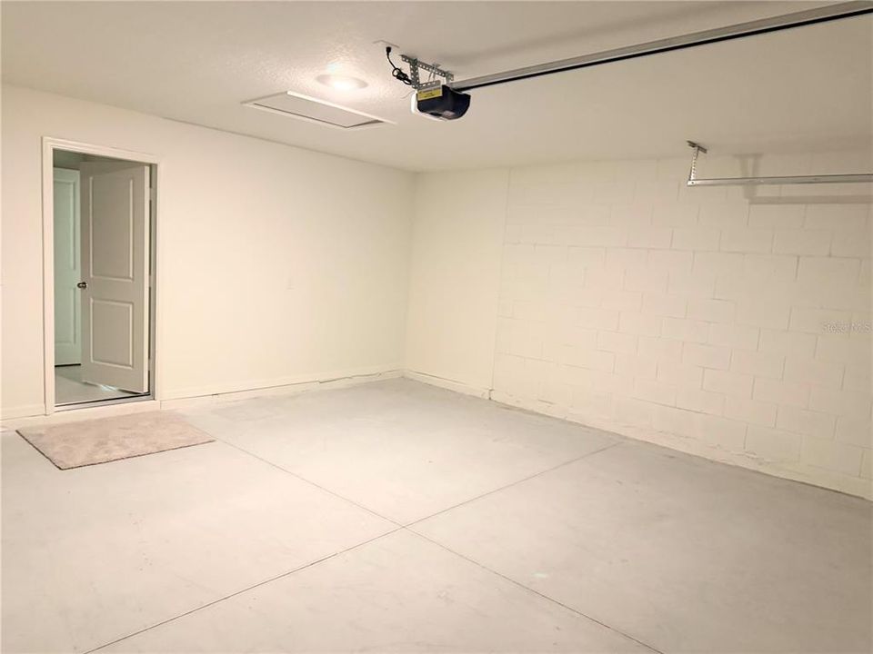 For Rent: $1,800 (3 beds, 2 baths, 1511 Square Feet)