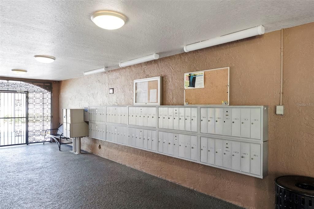 : $319,000 (2 спален, 1 ванн, 1069 Квадратных фут)