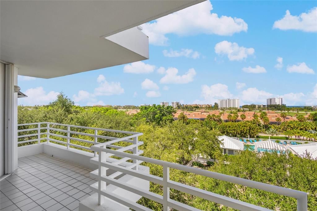 For Sale: $2,050,000 (3 beds, 3 baths, 3083 Square Feet)