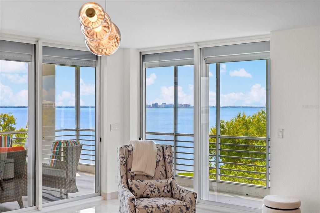 For Sale: $2,050,000 (3 beds, 3 baths, 3083 Square Feet)